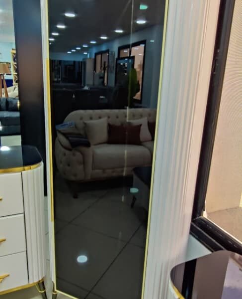 ARGENTERIE KIT BEIGE DORE AVEC LED PR01833