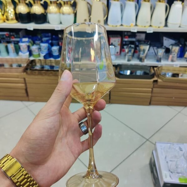 VERRE EG6202 AMBER C08/74 PR00234